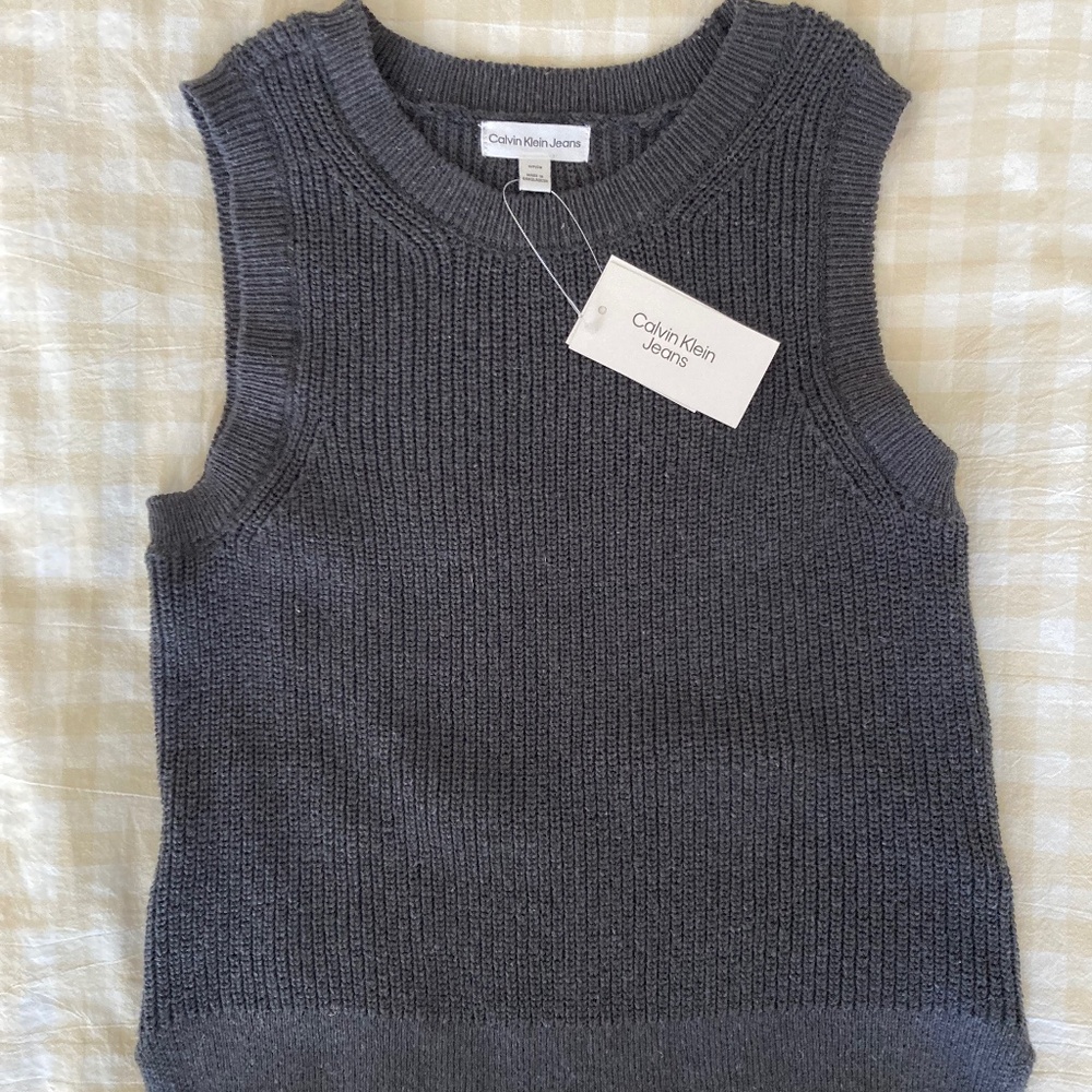 NWT Calvin Klein grey sleeveless knit top